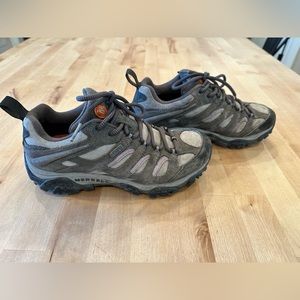Merrell Hiking Shoes Women Size 6.5